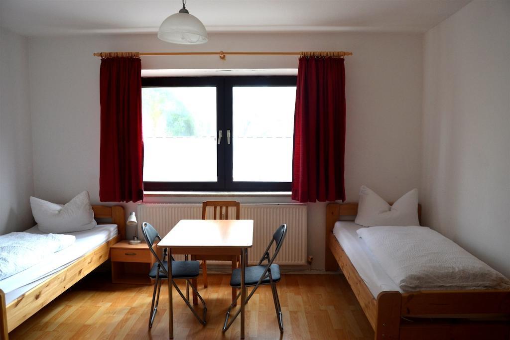 Gasthaus Gastehaus Sebastian Erding Zimmer foto