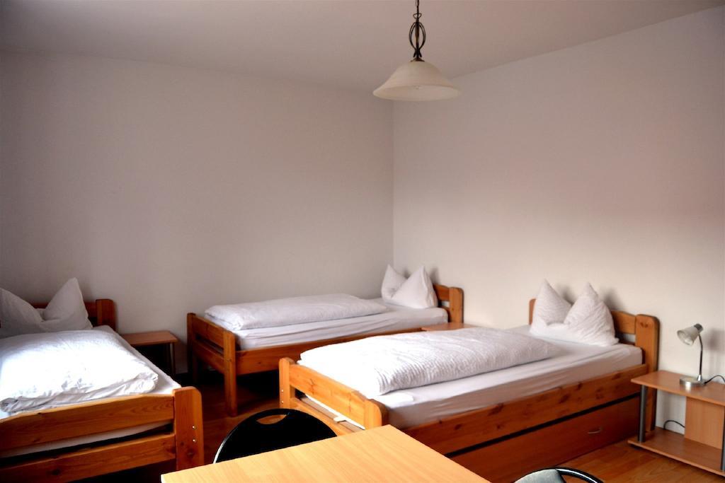 Gasthaus Gastehaus Sebastian Erding Zimmer foto